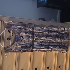 Women's Vera Wang dress, gray multi color